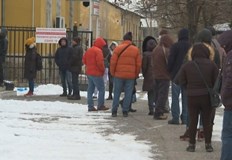 Има спешна необходимост от кръв А Опашка от кръводарители след спешен