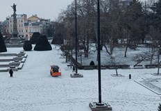 16 снегопочистващи машини осигуряват проходимостта на територията на община Русе