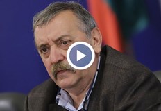 Клетъчният имунитет на ваксинираните и преболедувалите пази от Омикрон смята проф