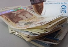 Правителството предвижда от 1 април той да стане 3400 лв Спор