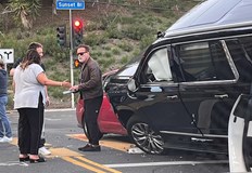 Холивудският актьор и бивш губернатор на Калифорния Арнолд Шварценегер катастрофира