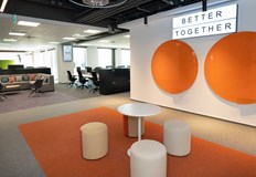 Британската софтуерна компания с над 10 000 служители по целия