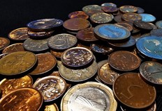 Експерти очакват ръст на работните заплати заради необходимостта от запазване