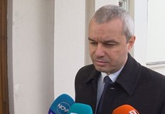 В първия пленарен ден от режима за влизане в сградата