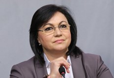 Корнелия Нинова можеше да си остане с оставката и да