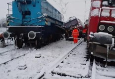 Два локомотива са дерайлирали на гара Илиянци рано тази сутринНяма