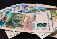 Законодателни промени в Закона за бързите кредити поискаха от Комисията