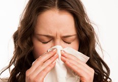 Хремата е често срещан симптом при инфекция с щама ОмикронВладимир