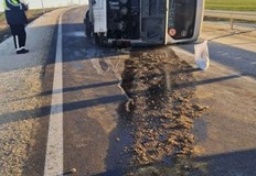 Днес в ранните часове на деня автобус с работници се