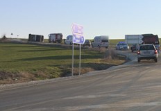 Автобус се обърна между селата Червена вода и Ново село