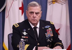 В близост до гъсто населени райони са подредени сухопътни войски