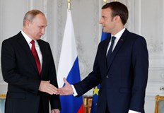 Руският президент Владимир Путин и френският му колега Еманюел Макрон