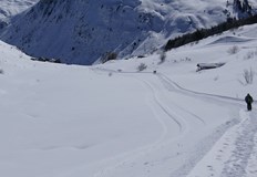 Лавина е затрупала частично скиор край Седемте рилски езераТова съобщиха