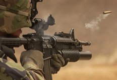 Войник от украинската национална гвардия простреля по неизвестни причини охранители във военен