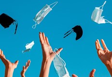 Британското правителство отмени почти всички ограничения въведени с цел борба с