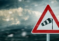 Силен северозападен вятър днес в Дунавската равнина поривите достигаха