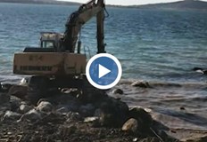 Спешна проверка в залива Вромос Поводът е сигнал за багер който