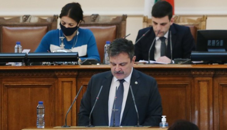 Беше решено точката да отпадне от програмата, съобщи председателят на парламента Никола Минчев