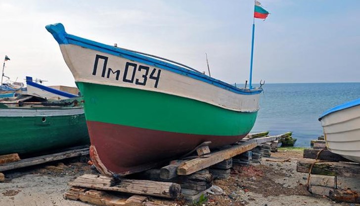 В България животът е евтин, а на противоепидемичните мерки се гледа през пръсти, отбелязва изданието В България животът е евтин, а на противоепидемичните мерки се гледа през пръсти, отбелязва изданието