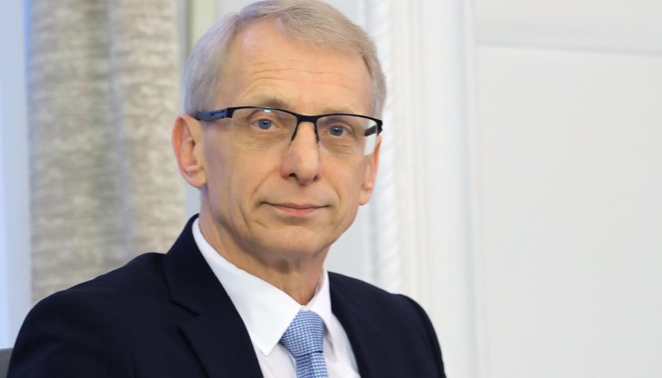 Училищата и ЦСОП ще минат към онлайн обучение, когато поне 80 процента от леглата за интензивно лечение в болниците са заети Училищата и ЦСОП ще минат към онлайн обучение, когато поне 80 процента от леглата за интензивно лечение в болниците са заети