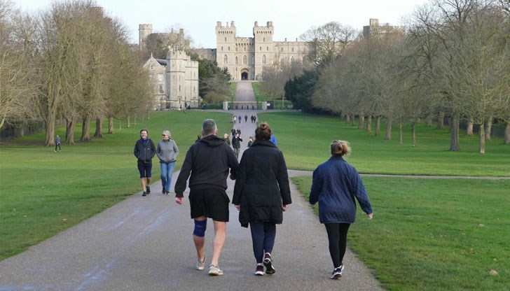Великобритания стана свидетел на най-топлия си първи ден от годината Великобритания стана свидетел на най-топлия си първи ден от годината