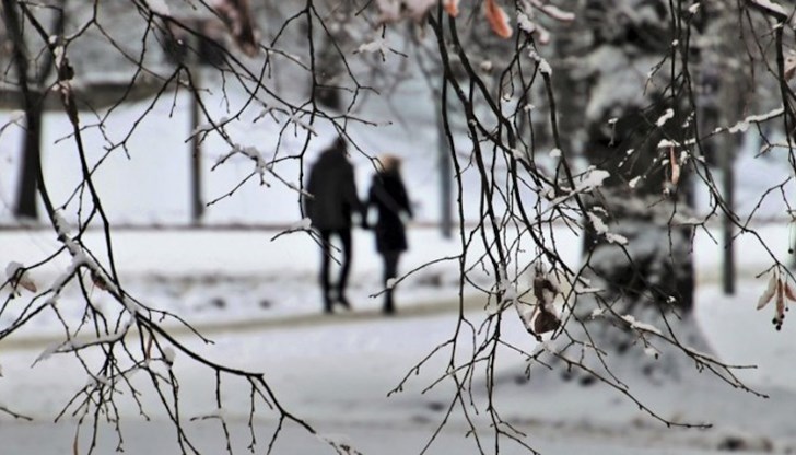Студеният въздух идва от северните ширини и е свързан с бърз атмосферен фронт Студеният въздух идва от северните ширини и е свързан с бърз атмосферен фронт