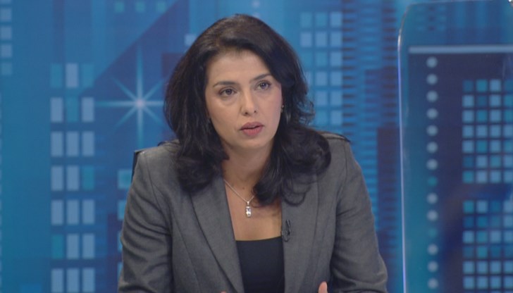 "Мисля, че вече има някакво осъзнаване за това, че не можем да продължаваме да сме държавата с най-ниските заплати, с най-ниските данъци и оттам, разбира се, най-ниските пенсии", каза Ваня Григорова