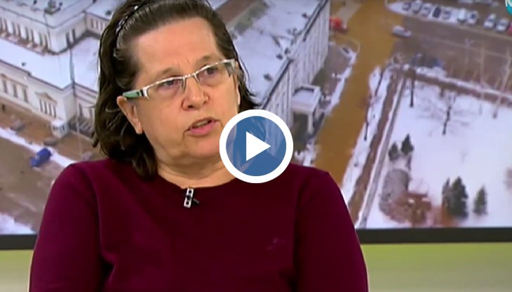 "Дали новозавършилите лекари ще останат да работят в държава, в която лекар може да бъде свален на пода там, където работи?", попита д-р Гергана Николова