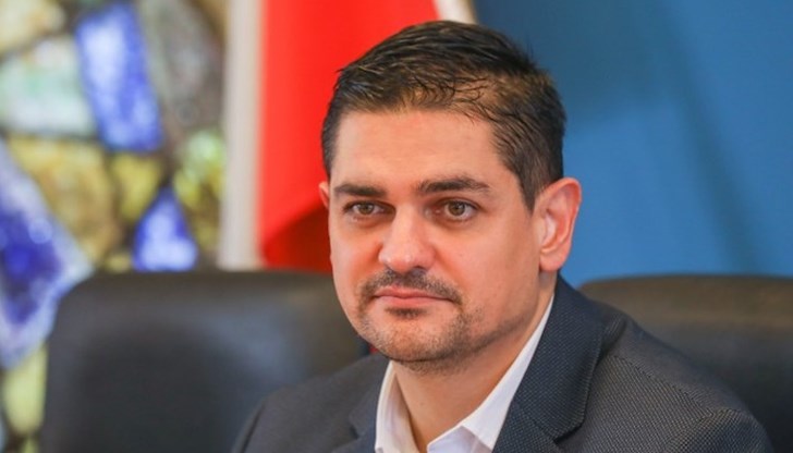 Длъжностни лица оказват натиск над служители на Спортния тотализатор Длъжностни лица оказват натиск над служители на Спортния тотализатор