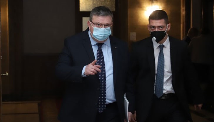 Единственият му досег със съдебната власт може да е в качеството му на обвиняем и това ще се случи