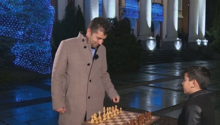 Данаил Попзафиров, който е 7-кратен републикански шампион по шахмат, занимава се с шах от 4-годишен