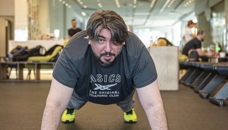 Чаровният актьор от Русе напълнява след преживяна катастрофа