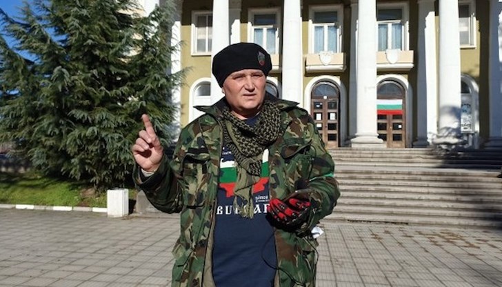 Познавам се с Костадин Костадинов, но не той ме провокира, заяви Методиев Познавам се с Костадин Костадинов, но не той ме провокира, заяви Методиев