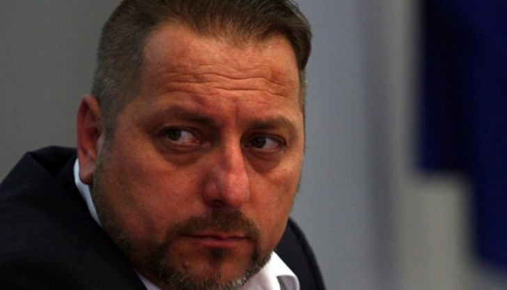 С всяка изминала година кражбата от хемодиализата влошава качеството ѝ, казва той