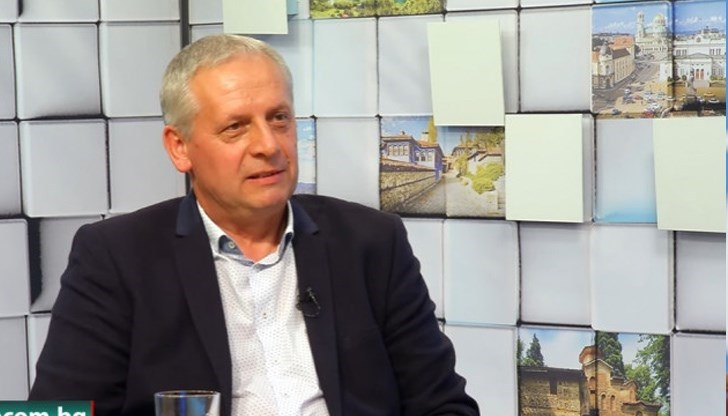 Системата на МВР е приведена в безпомощно състояние, заяви той Системата на МВР е приведена в безпомощно състояние, заяви той