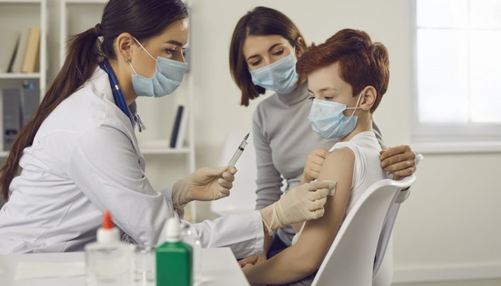 Към момента на училище не ходят общо 63 паралелки, като 62 от тях са в община Русе и една в Бяла Към момента на училище не ходят общо 63 паралелки, като 62 от тях са в община Русе и една в Бяла