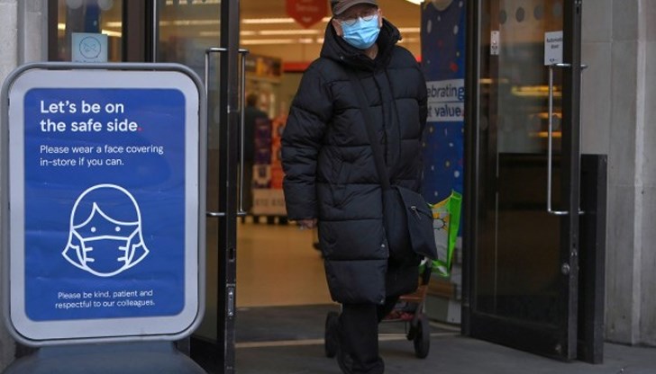 От тази седмица не е задължително носенето на маски на публични места и в училищата, отпадат и задължителните COVID сертификати за посещение на публични събития От тази седмица не е задължително носенето на маски на публични места и в училищата, отпадат и задължителните COVID сертификати за посещение на публични събития