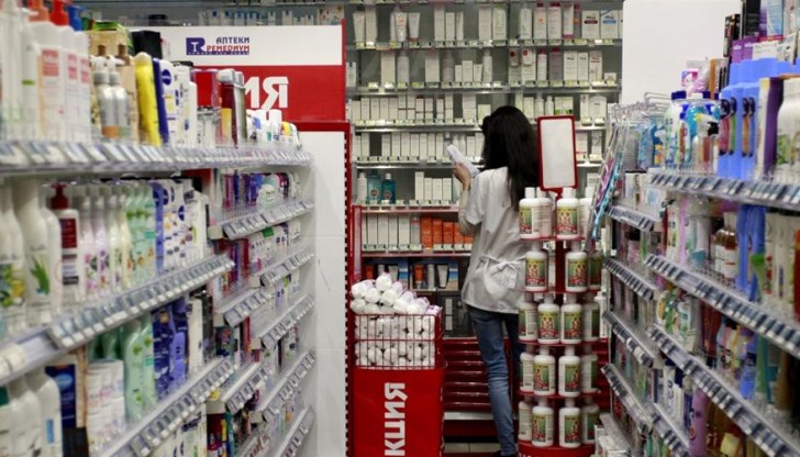 Често таксиметрови шофьори или пътуващи по работа към северната ни съседка изпълняват рецепти или купуват лекарства на свои близки и познати Често таксиметрови шофьори или пътуващи по работа към северната ни съседка изпълняват рецепти или купуват лекарства на свои близки и познати