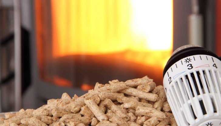 Желаещите да се включат трябва да живеят в Русе или кварталите „Средна кула“, „Долапите“, „ДЗС“ и Образцов чифлик, и да са собственици на жилища, отопляващи се на дърва Желаещите да се включат трябва да живеят в Русе или кварталите „Средна кула“, „Долапите“, „ДЗС“ и Образцов чифлик, и да са собственици на жилища, отопляващи се на дърва