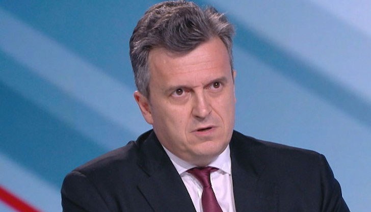 Научихме, че сме освободени петък вечерта от медиите, каза Николай Павлов Научихме, че сме освободени петък вечерта от медиите, каза Николай Павлов