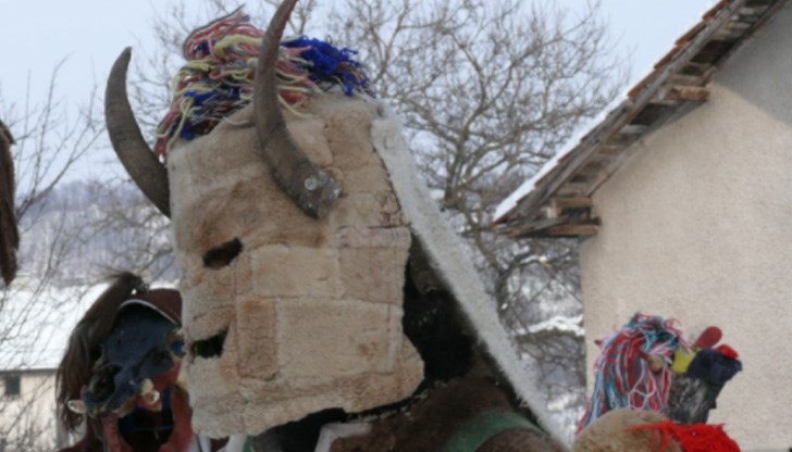 Цялата ритуалност на българите за Новата година има за цел да осигури за всички здраве, благополучие и плодовитост
