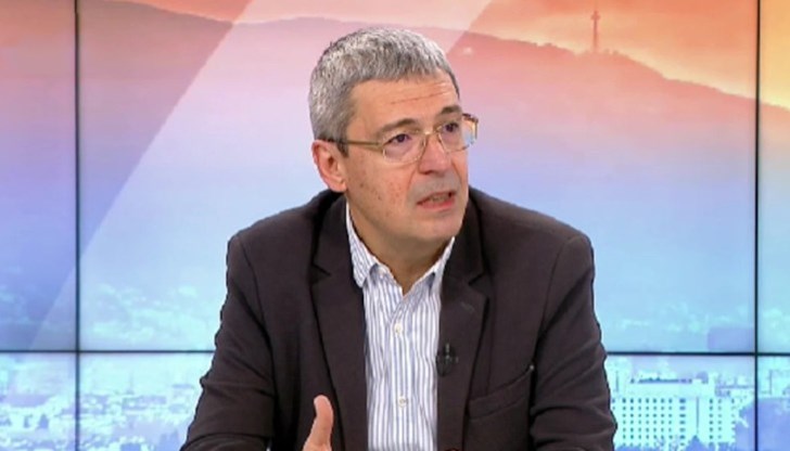 Сертификатите след бустерна доза важат една година