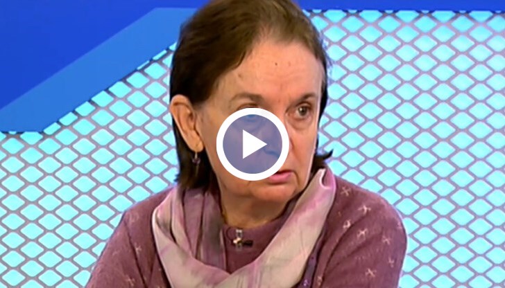 "Политиците са боязливи в прилагане на мерки, но няма и контрол, както в населените места, така и граничния. Не се контролира достатъчно и тестването на учениците", констатира д-р Мими Виткова