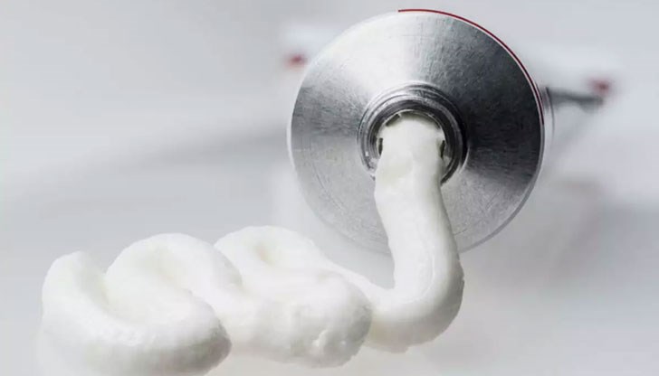 Оказва се, че можем да почистим най-различни вещи с този продукт Оказва се, че можем да почистим най-различни вещи с този продукт