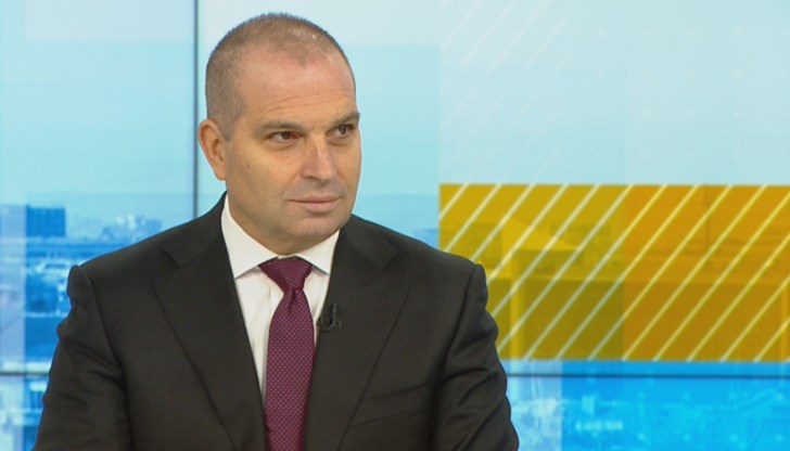 Осем месеца служебното правителство не успя да разплете казуса с АМ "Хемус" дори на йота Осем месеца служебното правителство не успя да разплете казуса с АМ "Хемус" дори на йота