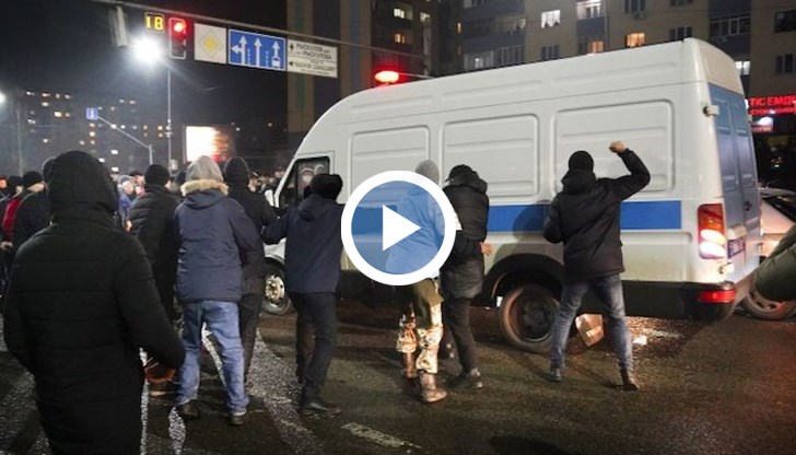 Сблъсъци, преследване на армейски камиони и над 200 арестувани