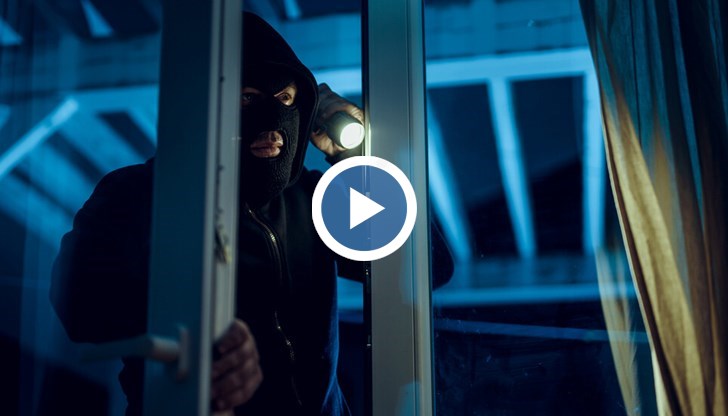 Според потърпевшите крадците са използвали металдетектор