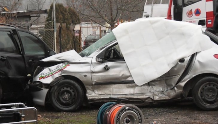 Шофьорът на камиона е невредим