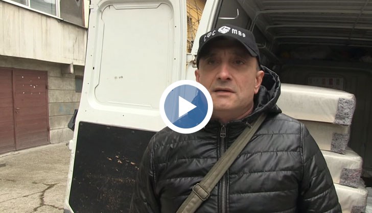 Дариха на Сдружение „Център Динамика“ матраци за легла за кризисния център в Русе