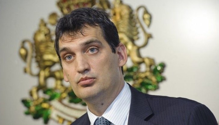 Васил​ Щонов е бивш служебен министър в кабинета "Близнашки"